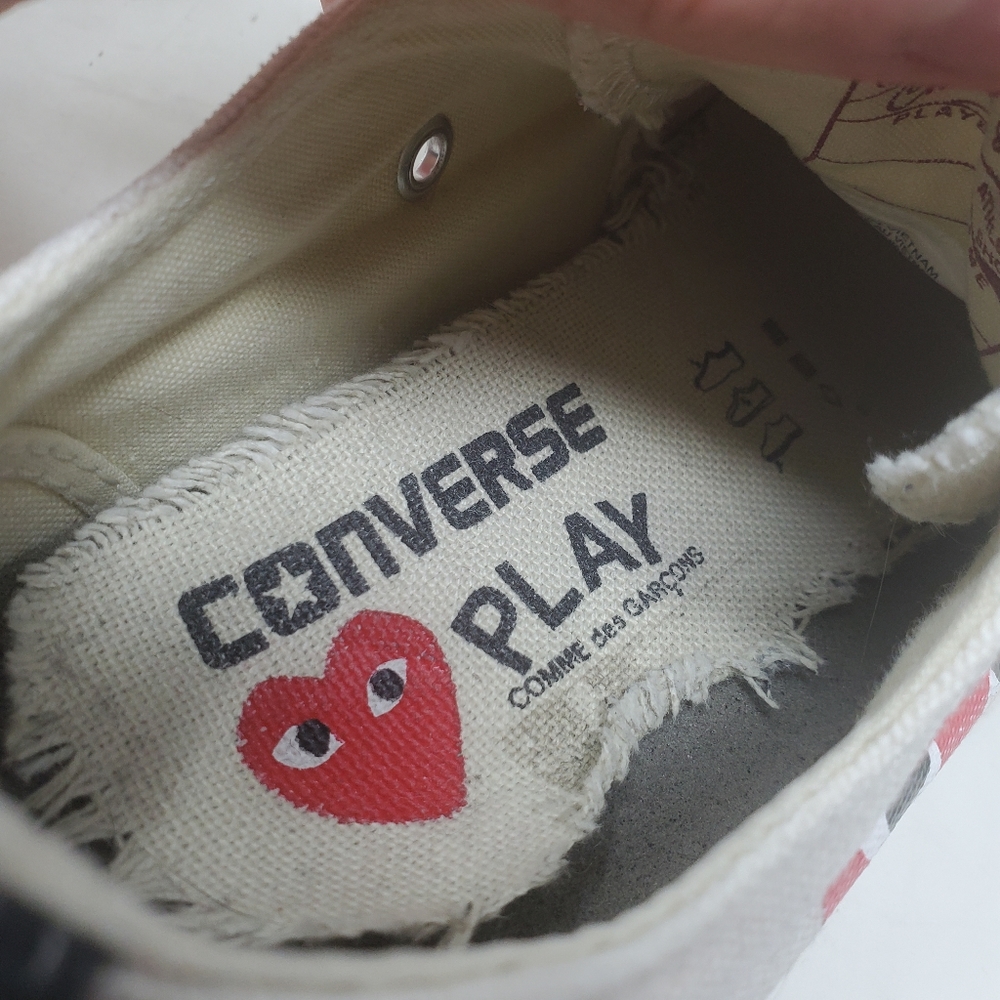 CONVERSE Comme des Garcons Play Emblem Heart Low Top Sneakers Size 7 - Picture 7 of 10